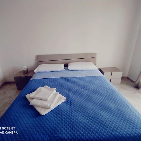 Appartamento Santucci 2 Роди Гарганико Екстериор снимка
